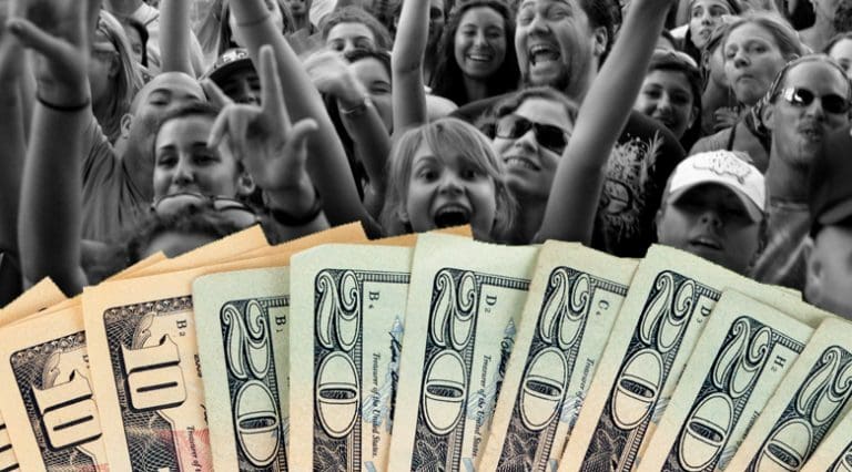 CrowdIt launches: crowdfunding meets social