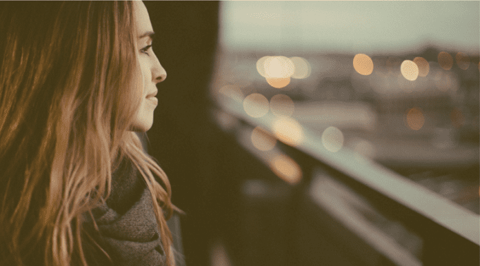 millennials-marketing Women smiling representing phrases to say or not to say.