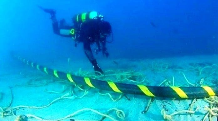 underwater-cable-google