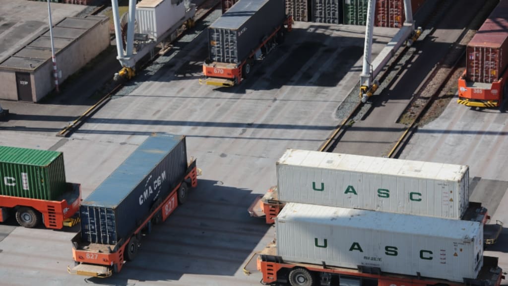 Truck drivers opposing AB5 Truck drivers opposing AB5