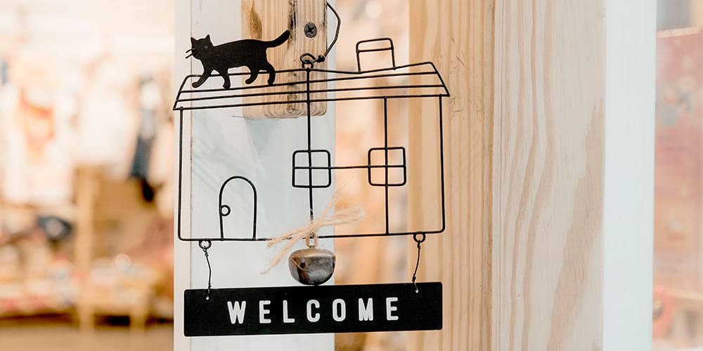 A welcome sign inside of a home that cannot be removed thanks to updated code of ethics